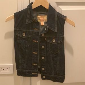 Levi’s denim vest